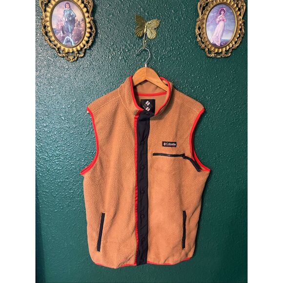 Columbia Helvetia Men’s Medium Snap Front Vest Tan - Picture 1 of 5